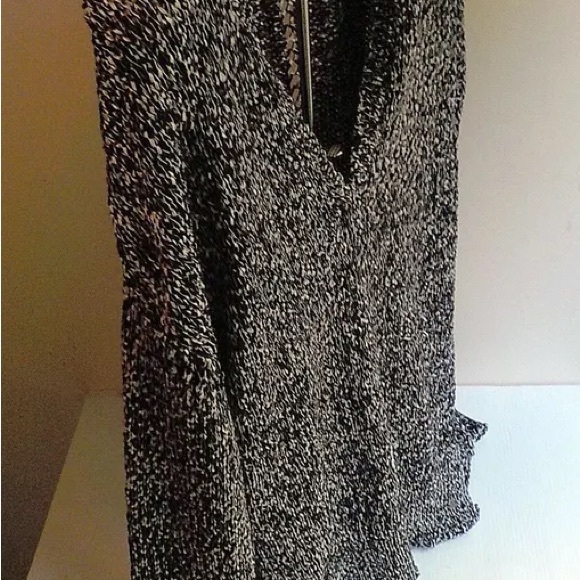 VOLCOM "Keepin Cozy Sweater" Open Weave Down Back - Picture 3 of 4